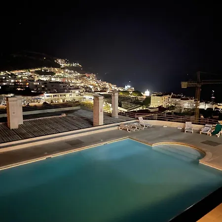 아파트 Vista Azul - Enjoy The Pool And Sea View! 세심브라